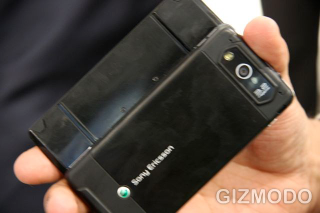 Illustration for article titled Video: First Hands On Sony Ericsson's XPERIA X1